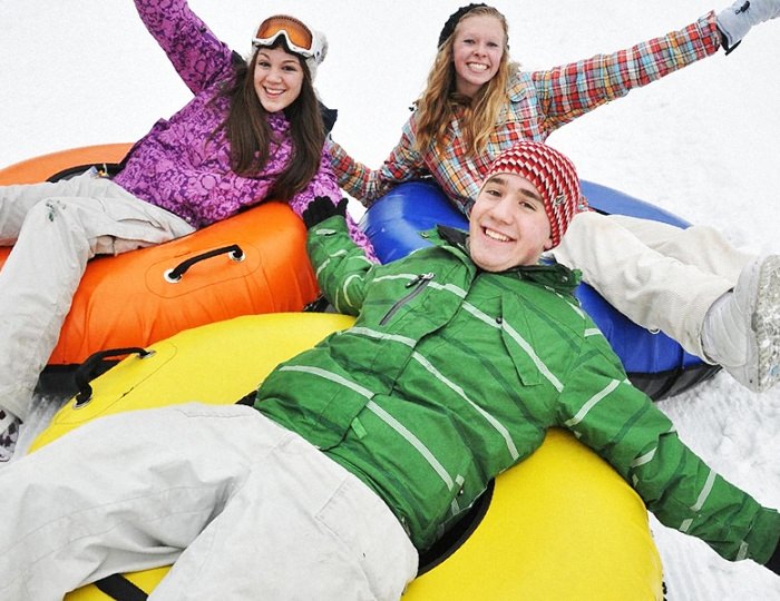 Зимние развлечения на территории курорта Красная Поляна (ex. Горки Город) - «Novotel Fit Krasnaya Polyana» / «Новотель Фит Красная Поляна» отель (бывш. «Novotel Congress»)